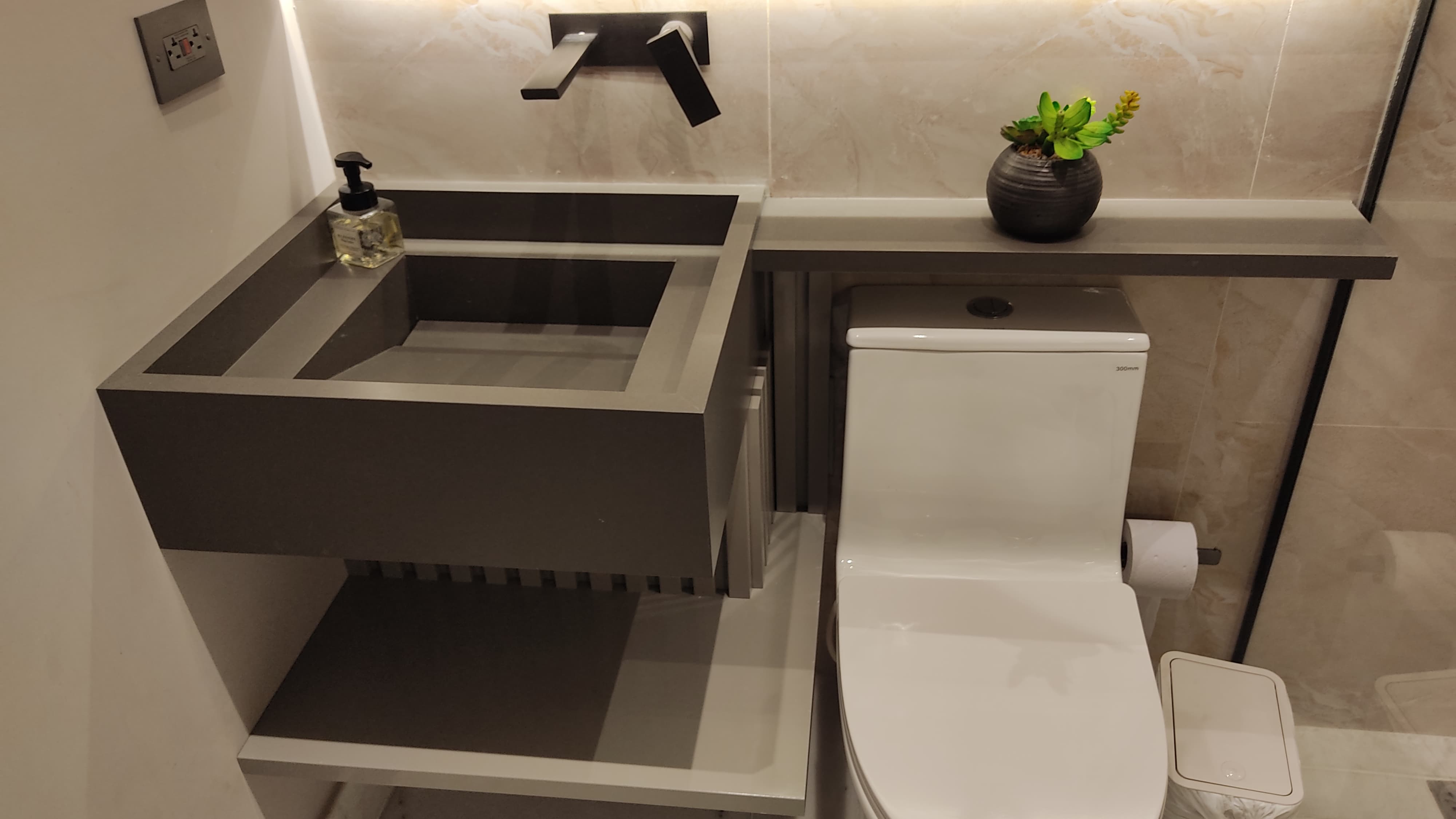 Baño de lujo en mármol